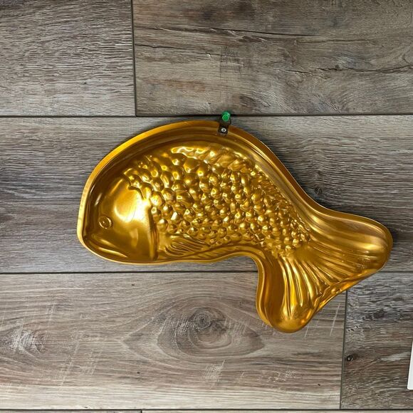 Vintage Copper Like Aluminum Fish Mold Wall Kitchen Décor Jello Gelatin Cake - Picture 2 of 5